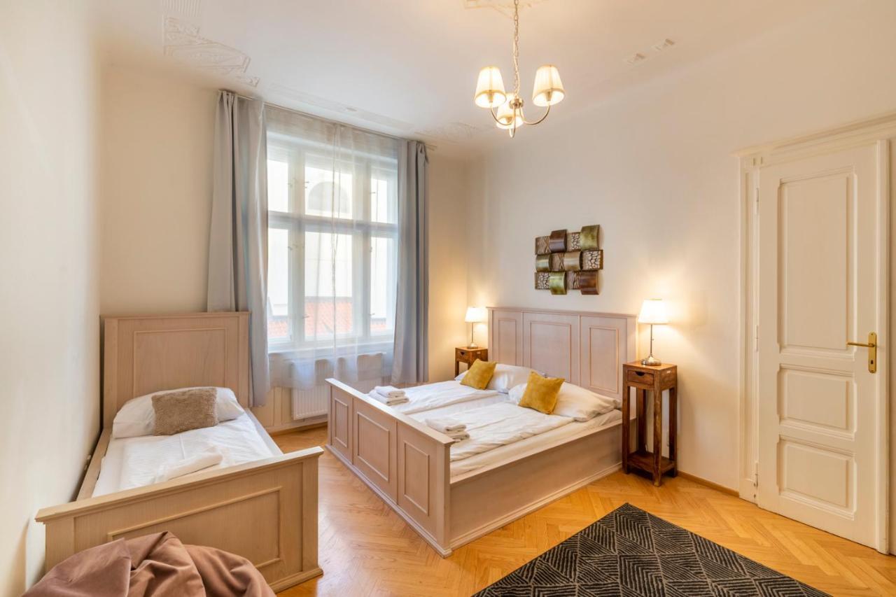 Templova - Old Town Apartments Прага Экстерьер фото